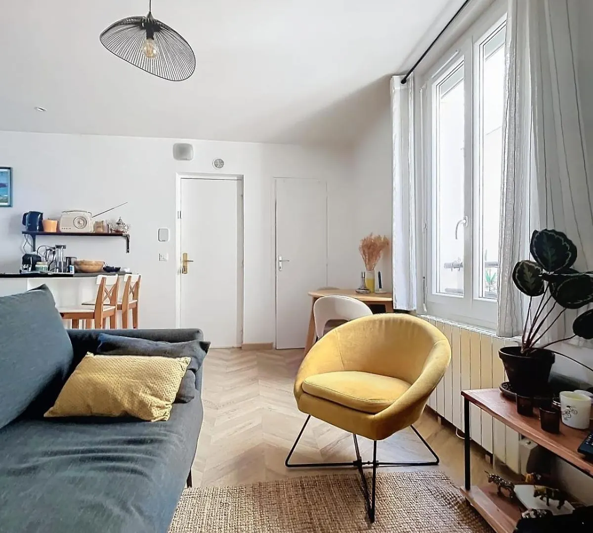 Daire Charming 2-Room Paris Getaway Near Le Marais Fransa