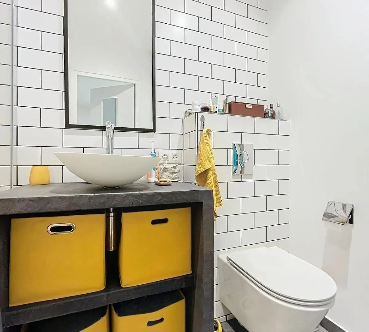 Charming 2-Room Paris Getaway Near Le Marais Daire
